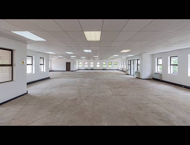 345M² OFFICE TO LET IN DUNKELD WEST